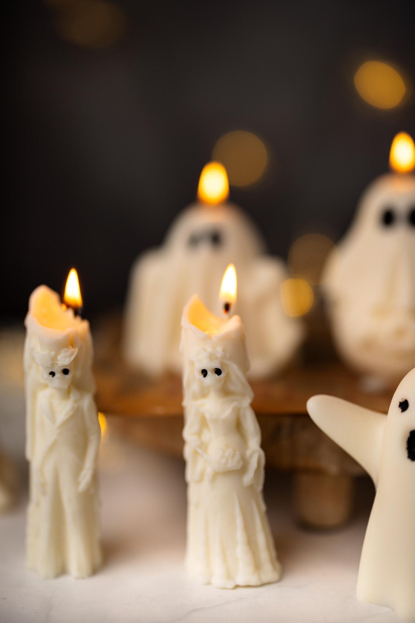 Skull Bride and Groom Candle /Skeleton Wedding Decor, Spooky Bride Candle, Cute Halloween Home Accents